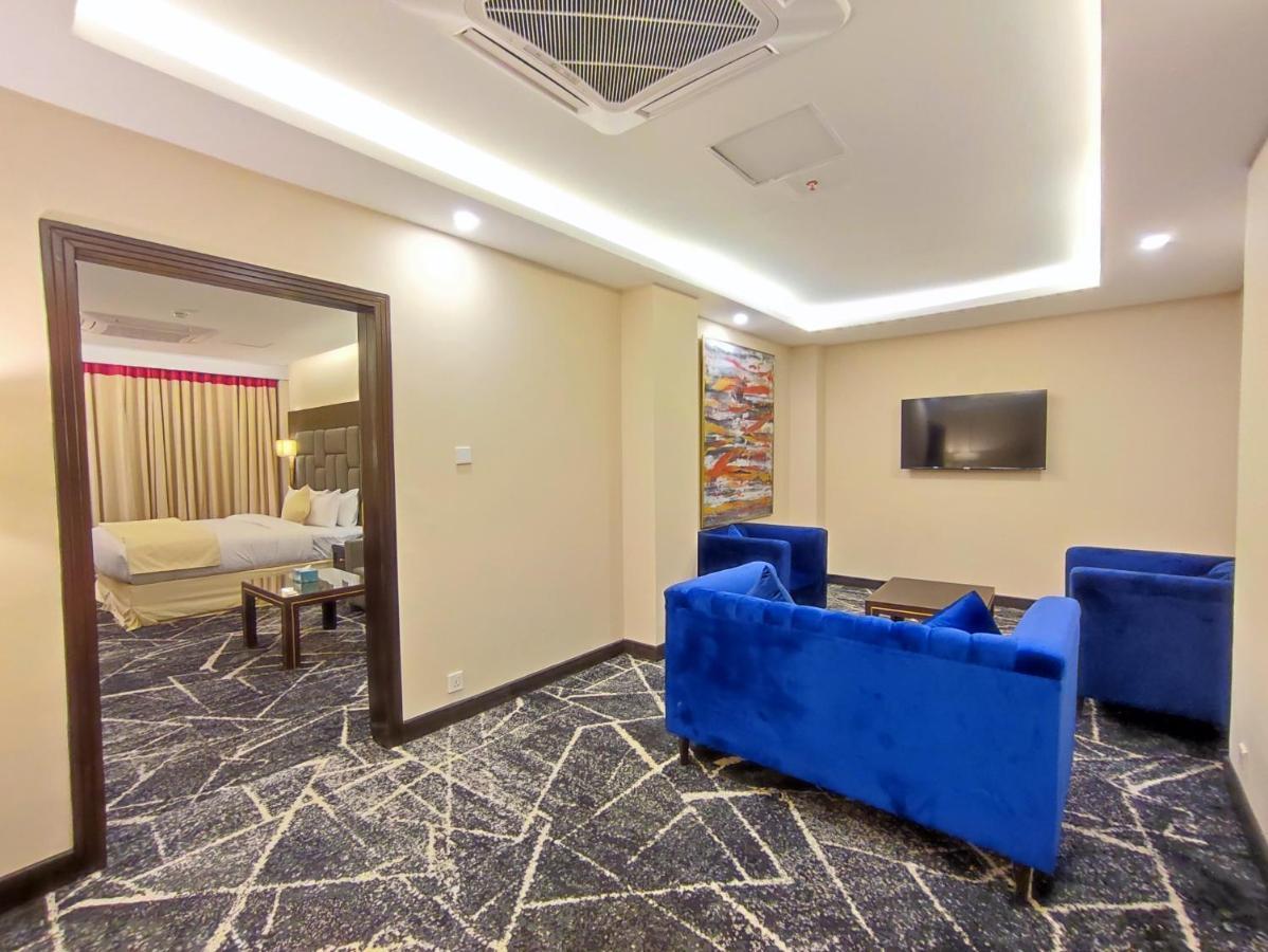 Ramada By Wyndham Murree Lower Topa Resort Екстериор снимка
