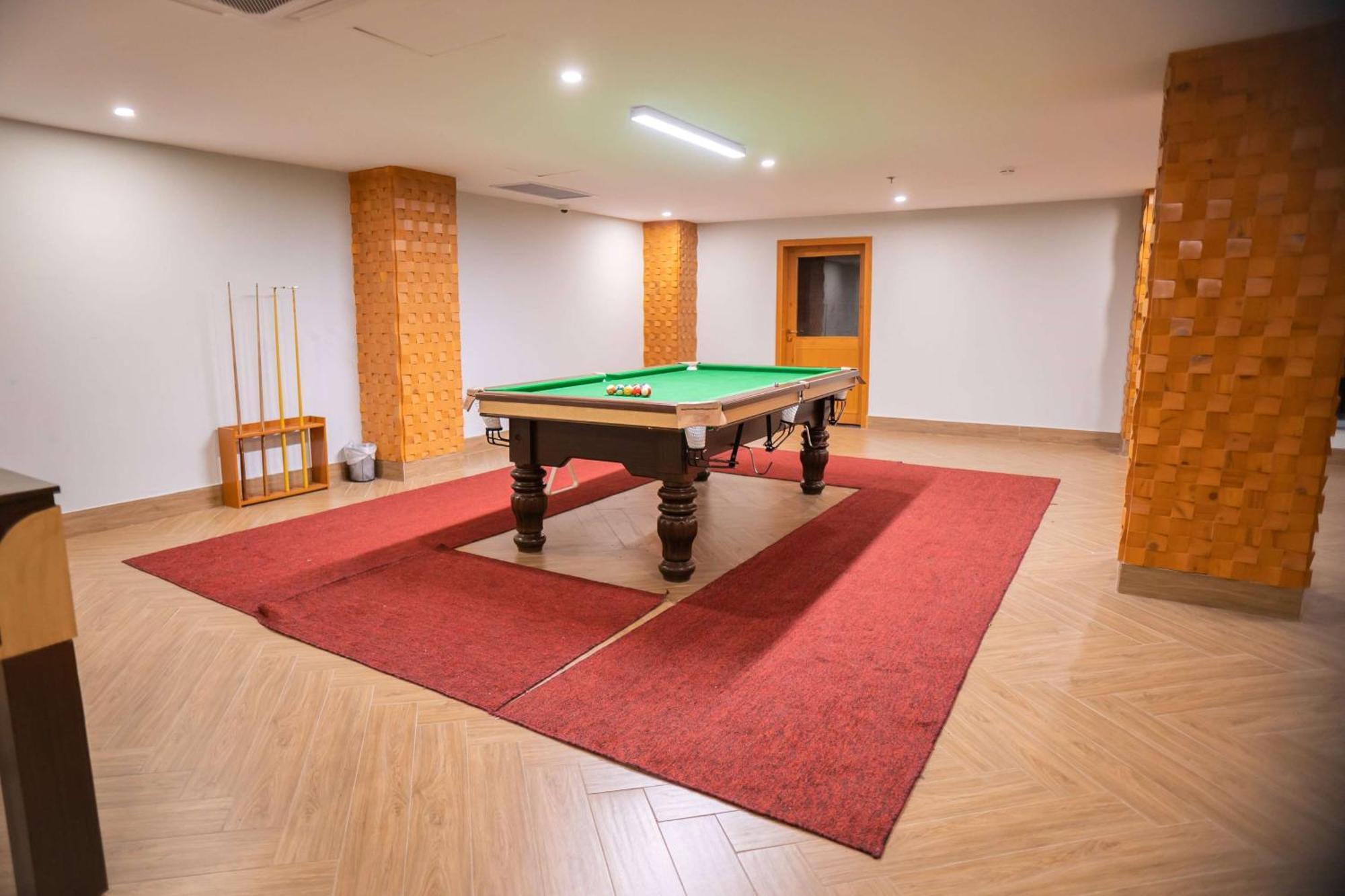 Ramada By Wyndham Murree Lower Topa Resort Екстериор снимка